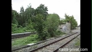 Немски харий любител наистина пикаят В Обществото