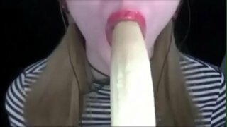 Luštna dekleta rada sadje