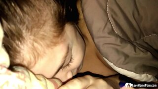 Ӯ аз хоб бедор шудан аз он, ки он падчерица сосала он узви ва ӯ на шикоят.