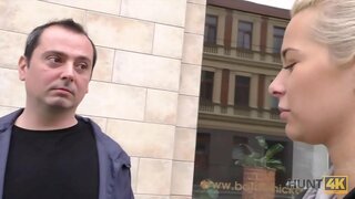 HUNT4K. Μωρό μου είναι άρρωστο του εραστή της και αποφασίζει να κάνει σεξ με έναν ξένο